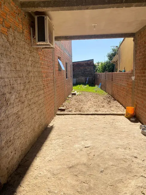 Foto 2 de Sobrado com 2 quartos à venda em Capão do Angico, Alegrete - RS