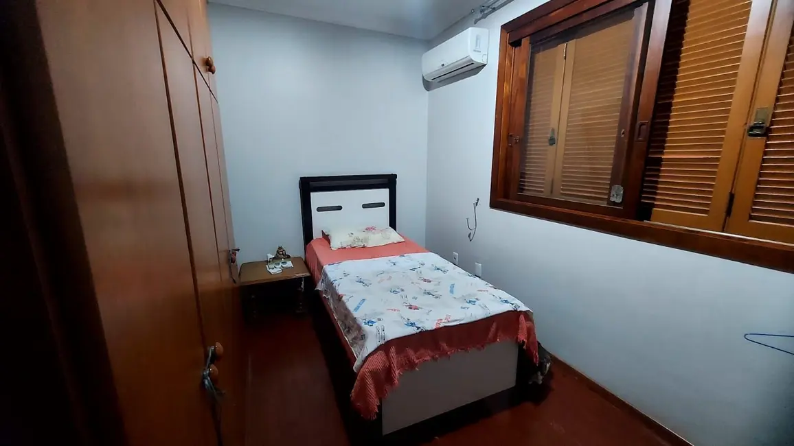 Foto 4 de Apartamento com 3 quartos à venda, 100m2 em Centro, Alegrete - RS