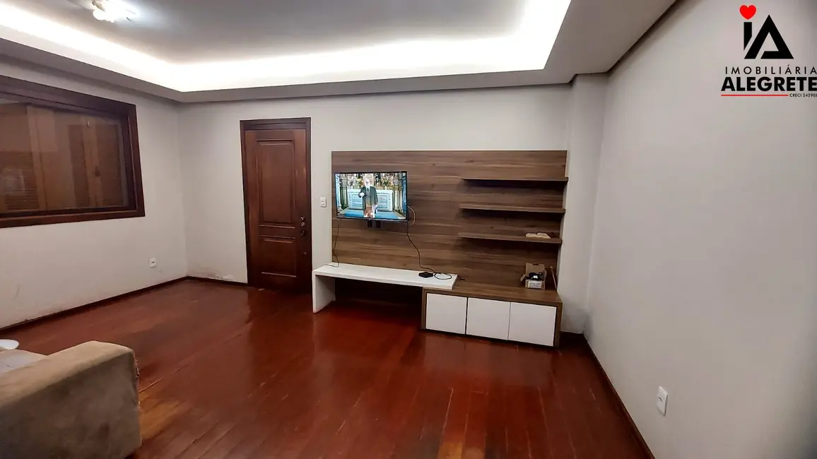 Foto 1 de Apartamento com 3 quartos à venda, 100m2 em Centro, Alegrete - RS