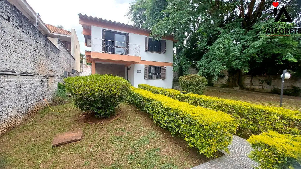 Foto 1 de Sobrado com 3 quartos à venda, 154m2 em Cidade Alta, Alegrete - RS