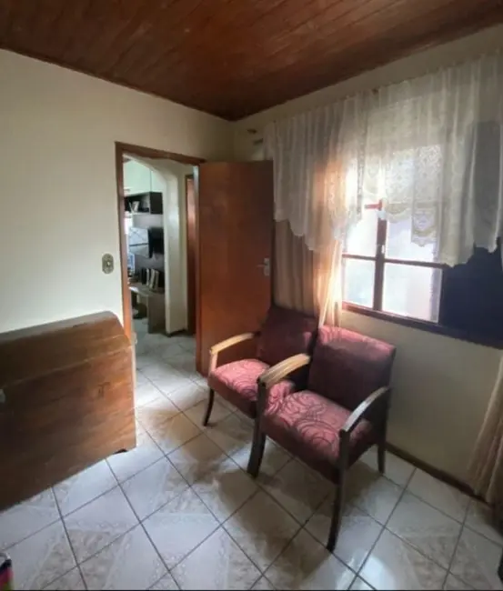 Casa com 4 quartos à venda, 80m2 em Santos Dumont, Alegrete - RS - imagem 5 Foto 5 de Casa com 4 quartos à venda, 80m2 em Santos Dumont, Alegrete - RS