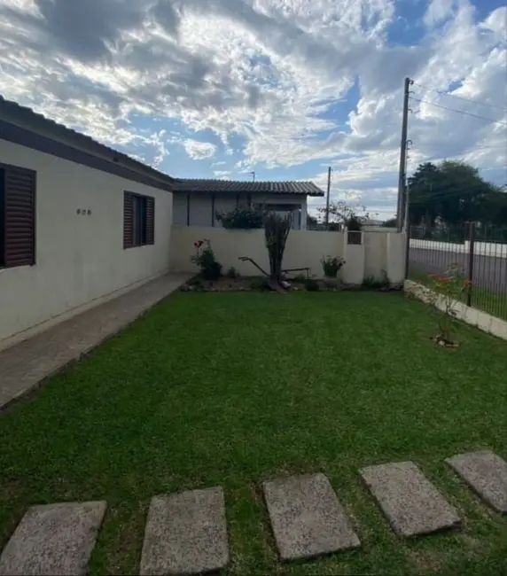 Casa com 4 quartos à venda, 80m2 em Santos Dumont, Alegrete - RS - imagem 2 Foto 2 de Casa com 4 quartos à venda, 80m2 em Santos Dumont, Alegrete - RS