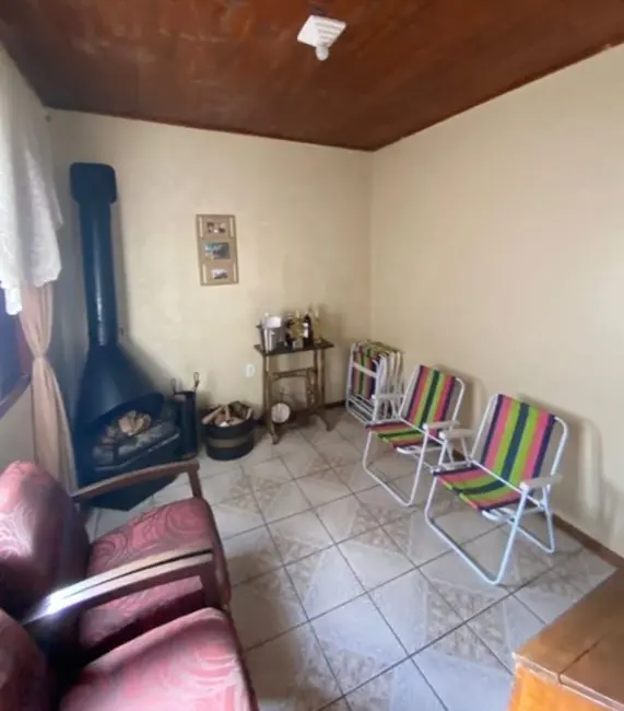 Casa com 4 quartos à venda, 80m2 em Santos Dumont, Alegrete - RS - imagem 9 Foto 9 de Casa com 4 quartos à venda, 80m2 em Santos Dumont, Alegrete - RS