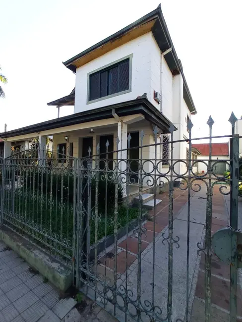 Foto 3 de Casa com 4 quartos à venda, 240m2 em Centro, Alegrete - RS