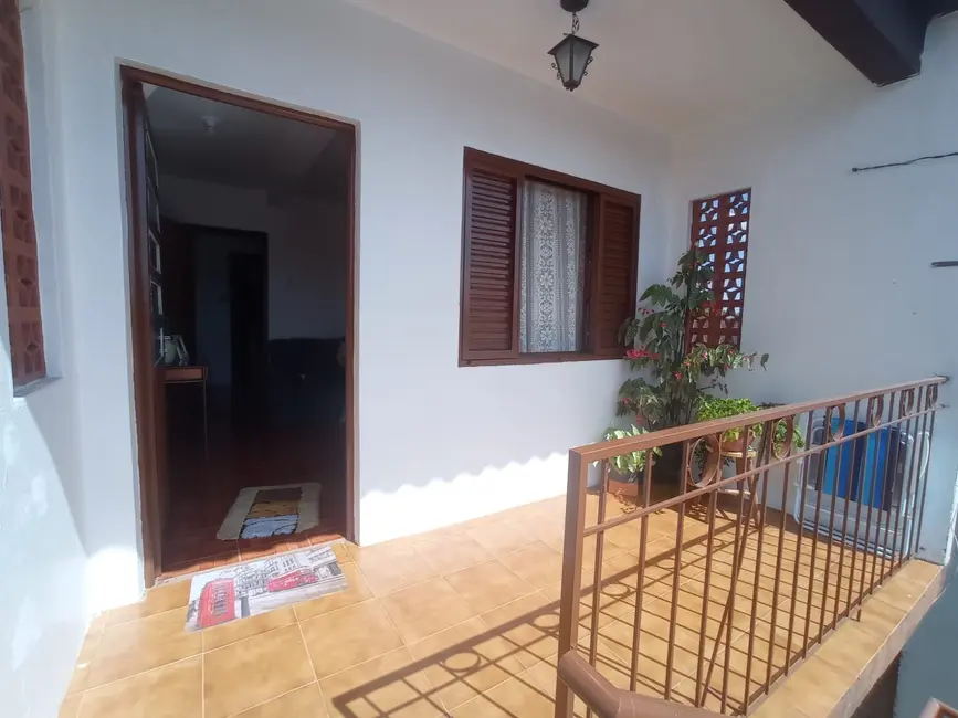 Foto 3 de Sobrado com 5 quartos à venda, 100m2 em Centro, Alegrete - RS