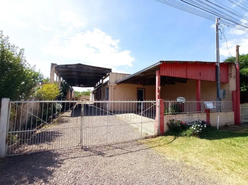 Foto 1 de Casa com 4 quartos à venda, 190m2 em Vera Cruz, Alegrete - RS