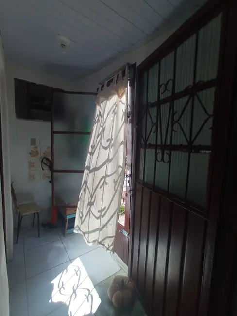 Foto 4 de Casa com 4 quartos à venda, 70m2 em Favila, Alegrete - RS