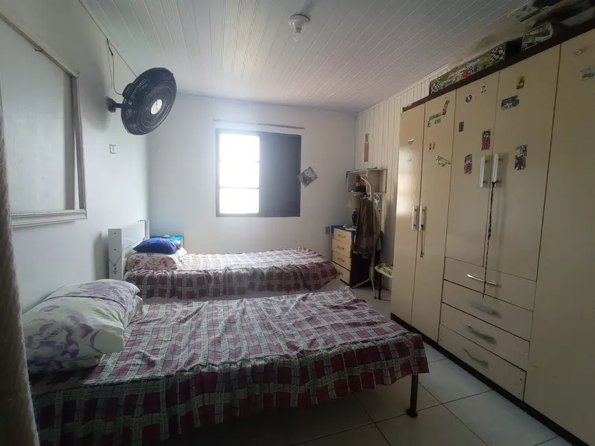 Foto 7 de Casa com 4 quartos à venda, 70m2 em Favila, Alegrete - RS