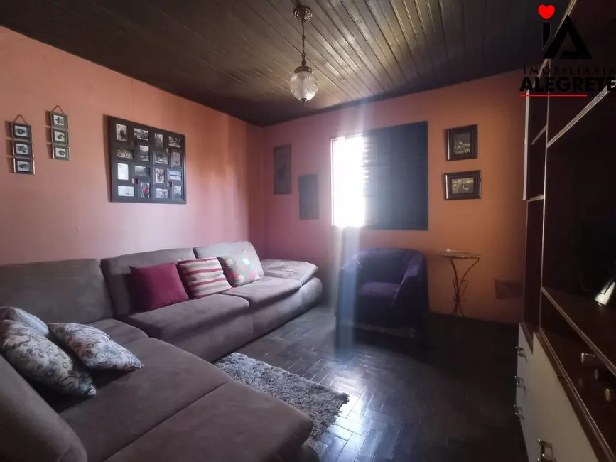 Foto 1 de Casa com 3 quartos à venda em Centro, Alegrete - RS