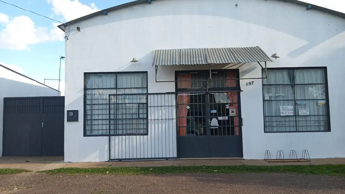 Foto 2 de Armazém / Galpão com 3 quartos à venda, 200m2 em Saint Pastous, Alegrete - RS