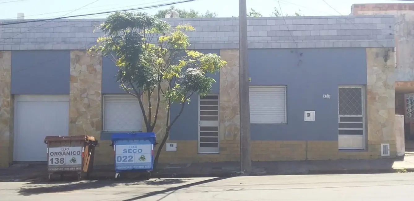 Foto 1 de Casa com 4 quartos à venda em Centro, Alegrete - RS