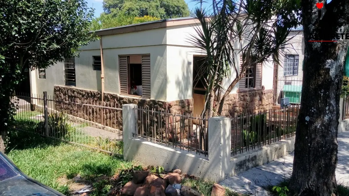 Casa com 2 quartos à venda, 54m2 em Lara, Alegrete - RS - imagem 1 Foto 1 de Casa com 2 quartos à venda, 54m2 em Lara, Alegrete - RS