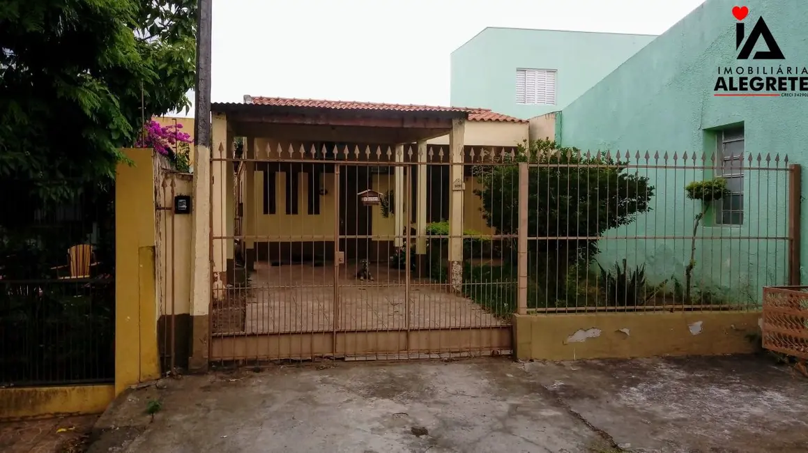 Foto 1 de Casa com 2 quartos à venda em Cidade Alta, Alegrete - RS