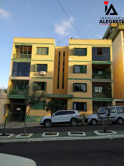 Foto 1 de Apartamento com 3 quartos à venda, 147m2 em Centro, Alegrete - RS