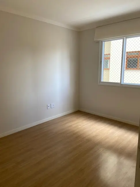 Foto 6 de Apartamento com 2 quartos à venda, 88m2 em Nossa Senhora de Lourdes, Santa Maria - RS