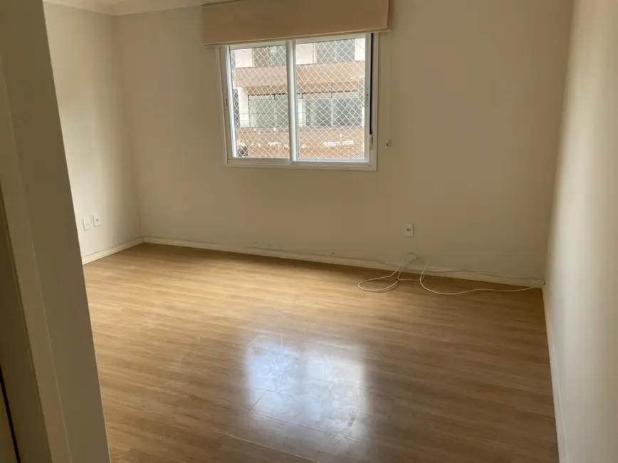 Foto 5 de Apartamento com 2 quartos à venda, 88m2 em Nossa Senhora de Lourdes, Santa Maria - RS