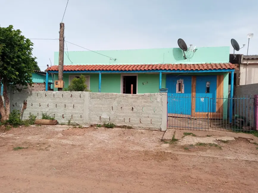 Foto 1 de Casa com 3 quartos à venda em Getúlio Vargas, Alegrete - RS