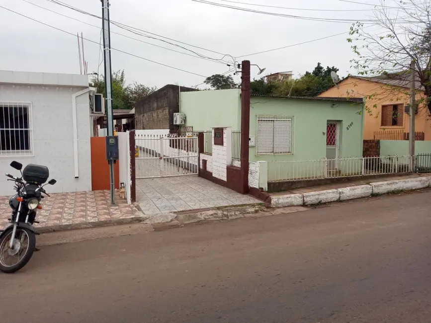 Foto 1 de Casa com 2 quartos à venda, 112m2 em Centro, Alegrete - RS
