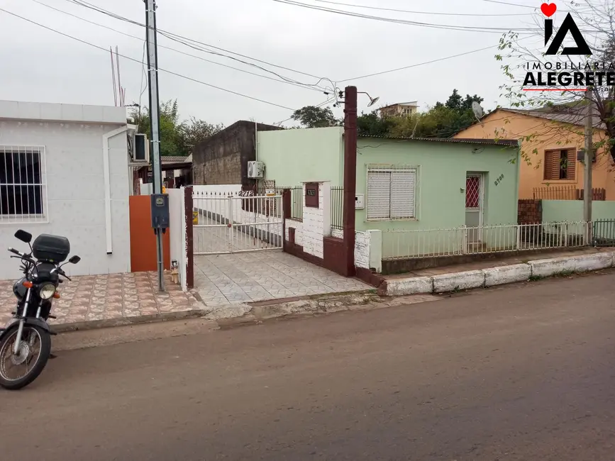 Foto 1 de Casa com 2 quartos à venda, 112m2 em Centro, Alegrete - RS
