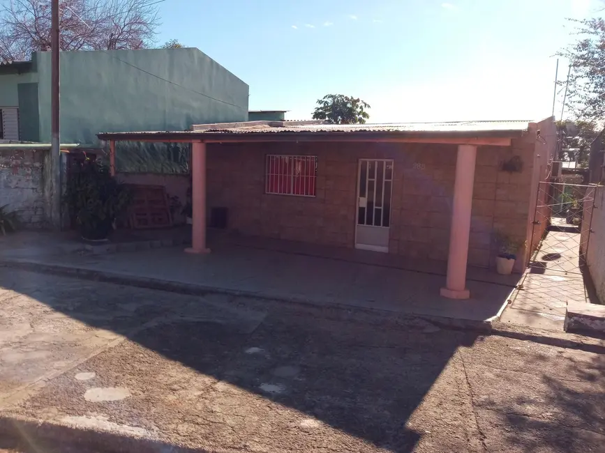 Foto 1 de Casa com 3 quartos à venda, 540m2 em Restinga, Alegrete - RS