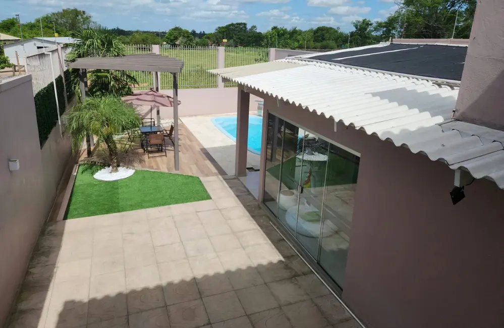 Foto 3 de Casa com 4 quartos à venda, 218m2 em Assunção, Alegrete - RS
