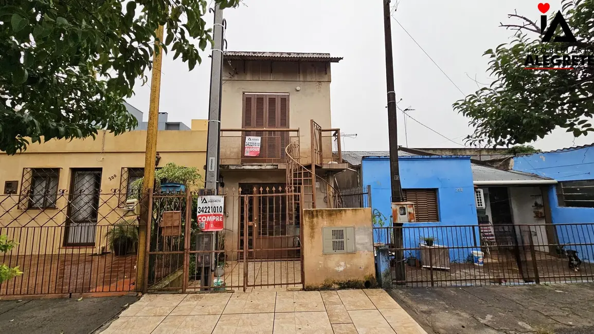 Foto 1 de Apartamento com 2 quartos à venda em Centro, Alegrete - RS