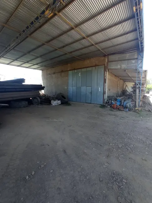 Foto 1 de Loja para alugar, 910m2 em Nova Brasília, Alegrete - RS