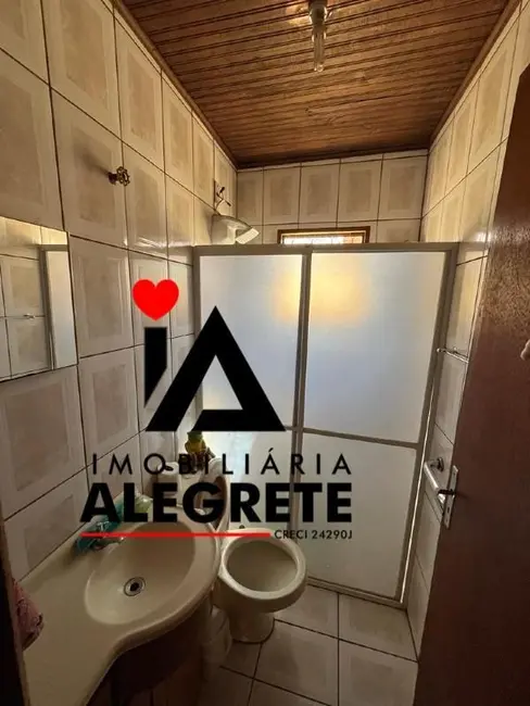 Foto 3 de Casa com 4 quartos à venda, 120m2 em Joaquim Fonseca Milano, Alegrete - RS