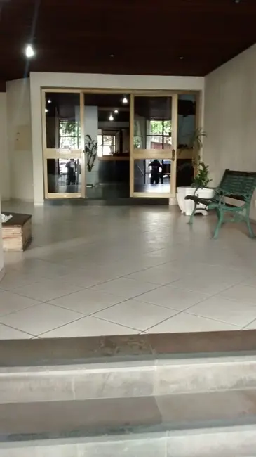 Foto 2 de Apartamento com 2 quartos à venda em Centro Histórico, Porto Alegre - RS