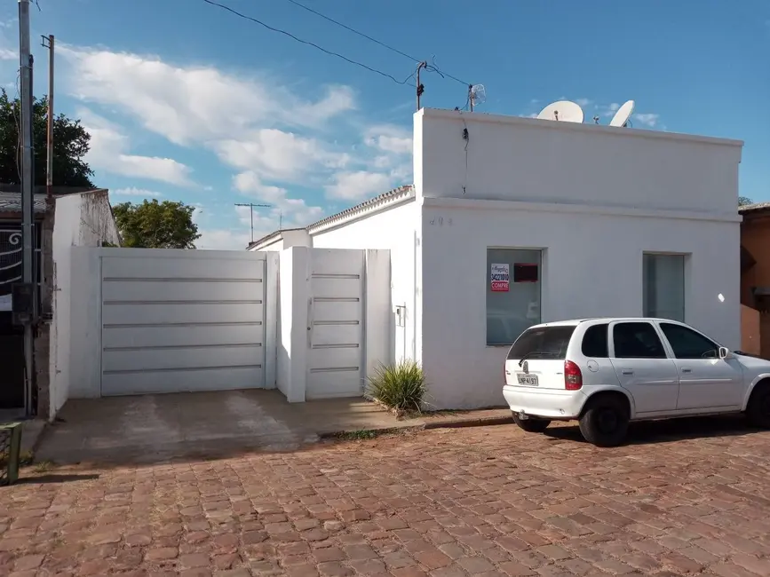 Foto 1 de Casa com 3 quartos à venda em Centro, Alegrete - RS