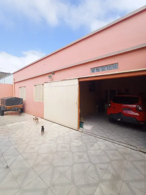 Foto 1 de Casa com 4 quartos à venda, 189m2 em Joaquim Fonseca Milano, Alegrete - RS