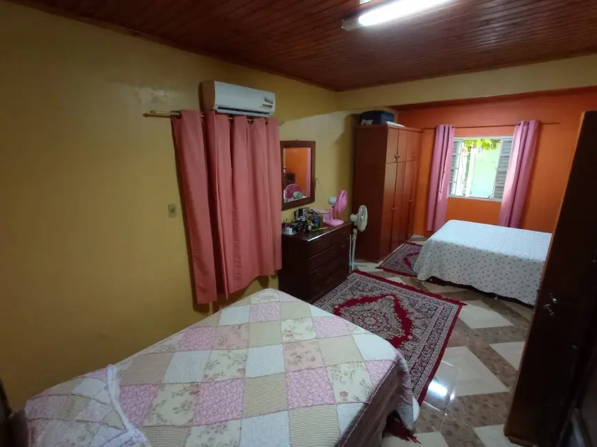 Foto 5 de Casa com 4 quartos à venda, 189m2 em Joaquim Fonseca Milano, Alegrete - RS