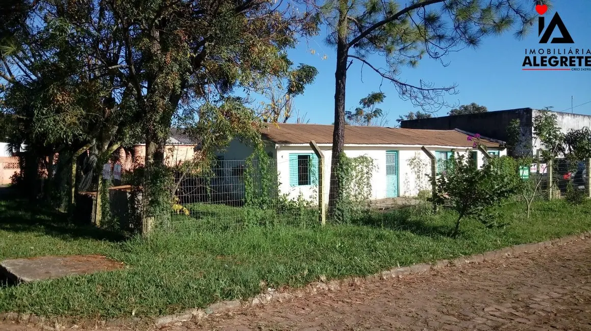 Casa com 3 quartos à venda, 242m2 em Santos Dumont, Alegrete - RS - imagem 1 Foto 1 de Casa com 3 quartos à venda, 242m2 em Santos Dumont, Alegrete - RS