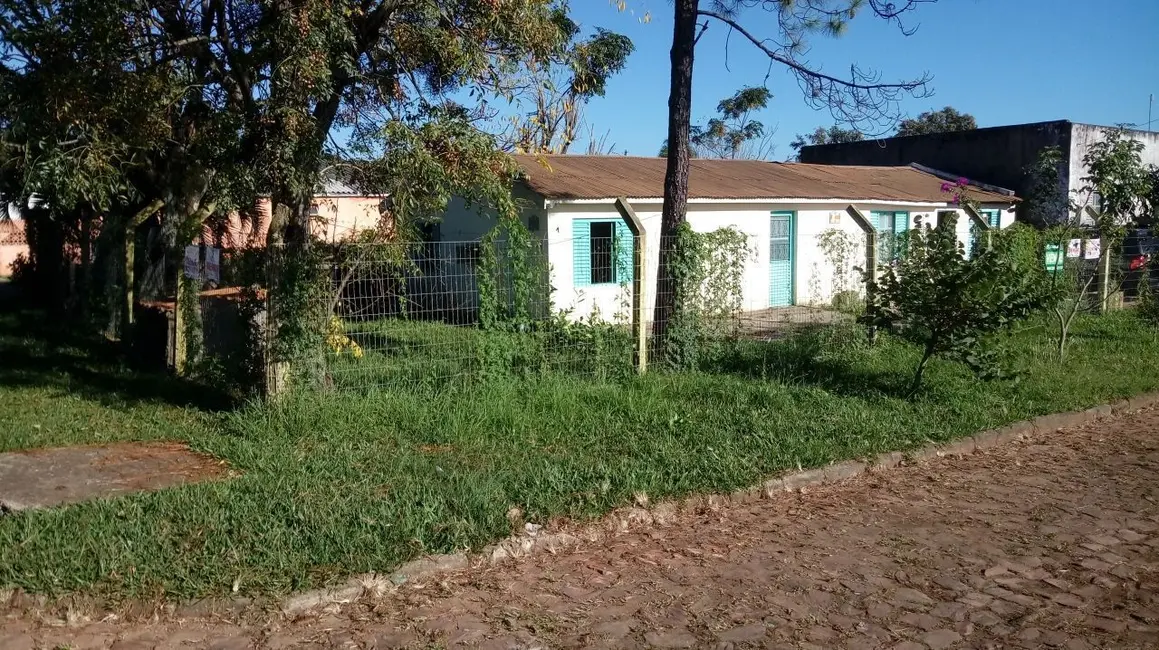 Foto 3 de Casa com 3 quartos à venda, 242m2 em Santos Dumont, Alegrete - RS