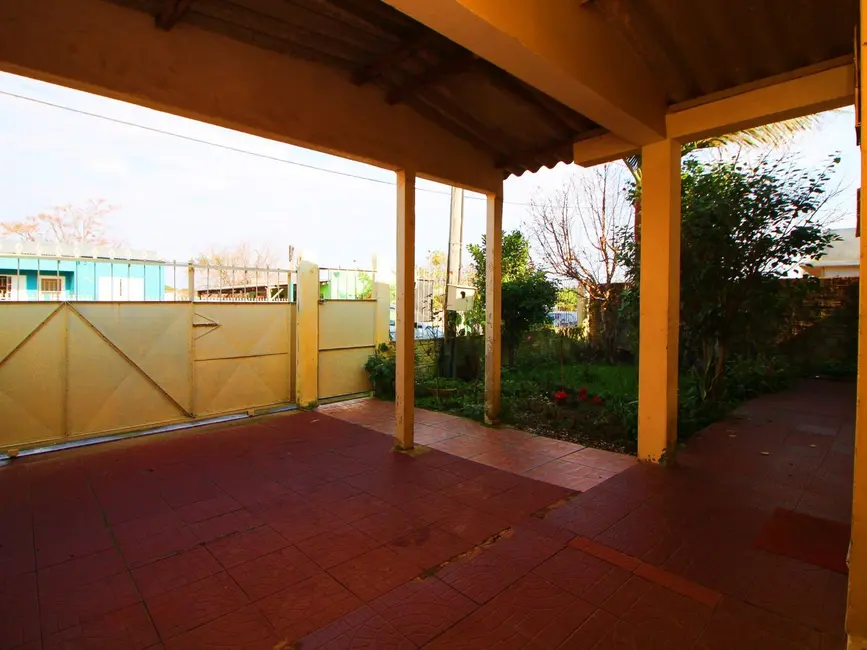 Foto 5 de Casa com 3 quartos à venda, 300m2 em Favila, Alegrete - RS