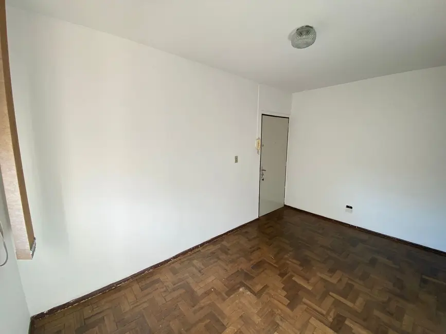Foto 3 de Apartamento com 2 quartos para alugar, 60m2 em Cidade Alta, Alegrete - RS