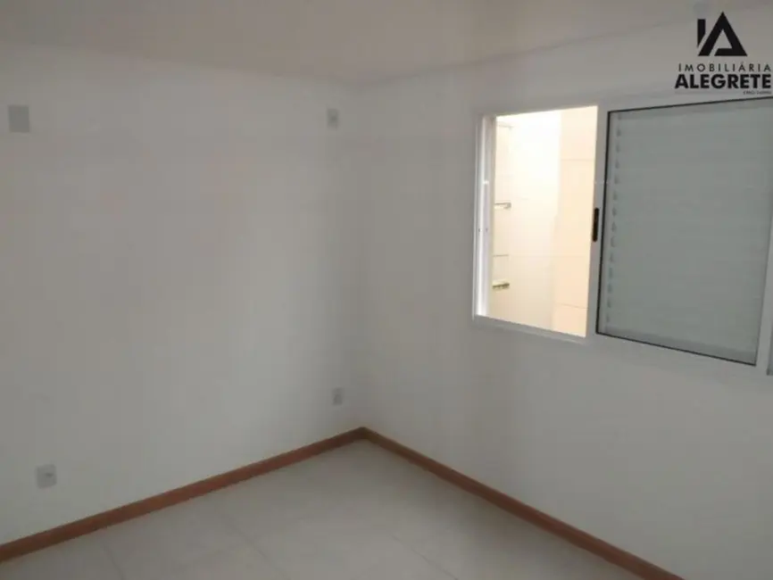 Foto 2 de Apartamento com 2 quartos à venda, 69m2 em Cidade Alta, Alegrete - RS