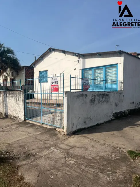 Foto 1 de Casa com 4 quartos à venda, 200m2 em Joaquim Fonseca Milano, Alegrete - RS