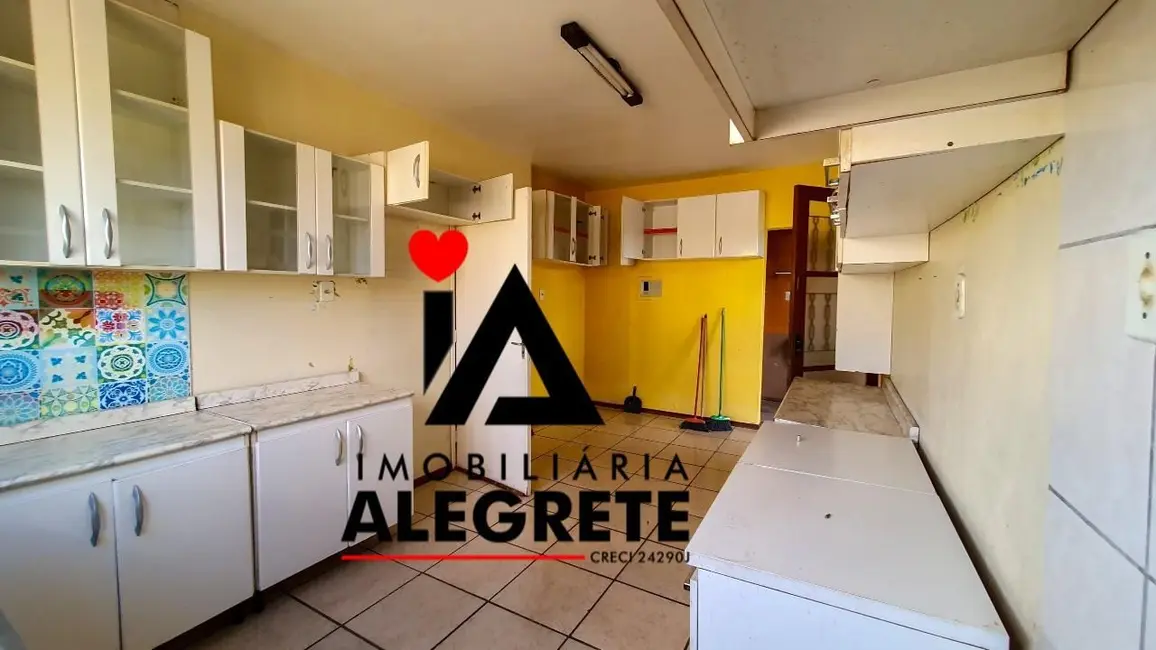 Foto 8 de Sobrado com 4 quartos à venda, 114m2 em Assunção, Alegrete - RS