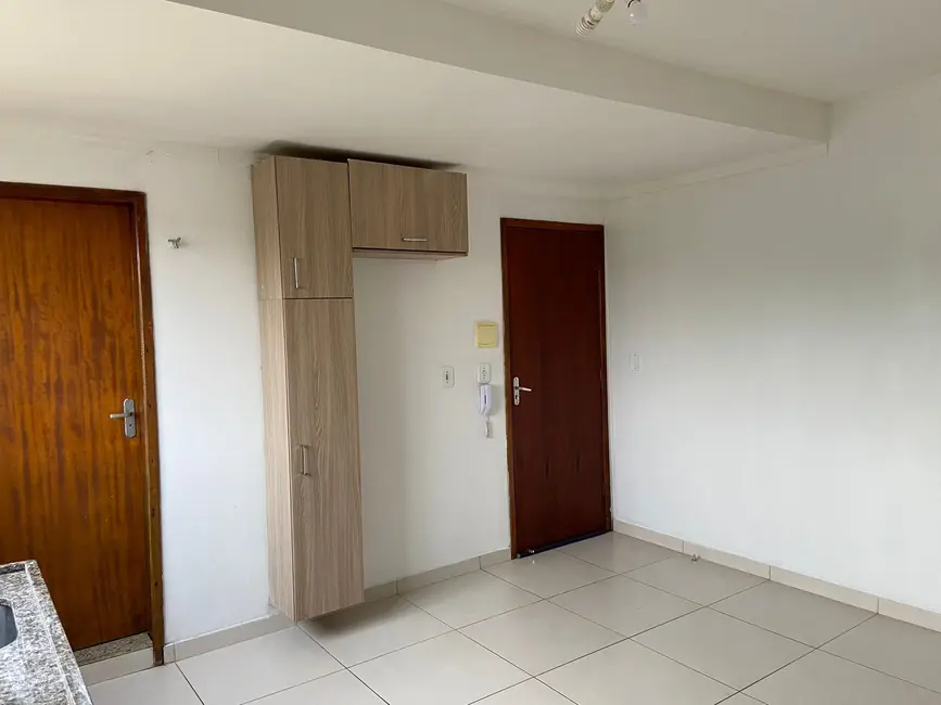 Foto 3 de Apartamento com 1 quarto para alugar, 70m2 em Santos Dumont, Alegrete - RS