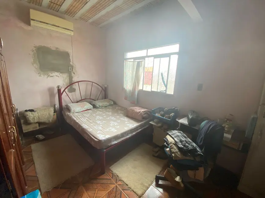 Foto 4 de Casa com 2 quartos à venda, 140m2 em Airton Senna, Alegrete - RS