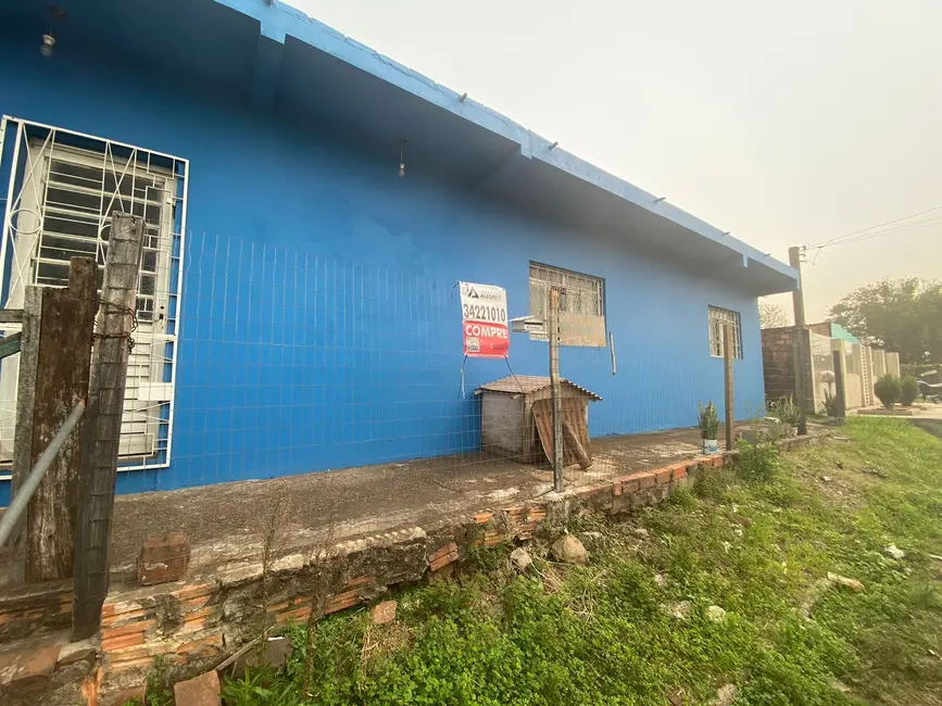 Foto 1 de Casa com 2 quartos à venda, 140m2 em Airton Senna, Alegrete - RS