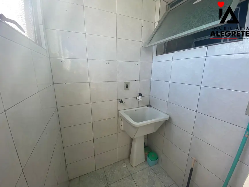 Apartamento com 2 quartos para alugar, 60m2 em Cidade Alta, Alegrete - RS - imagem 6 Foto 6 de Apartamento com 2 quartos para alugar, 60m2 em Cidade Alta, Alegrete - RS