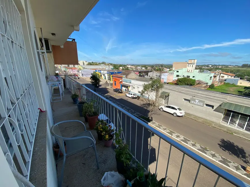 Foto 2 de Apartamento com 2 quartos à venda, 68m2 em Centro, Alegrete - RS