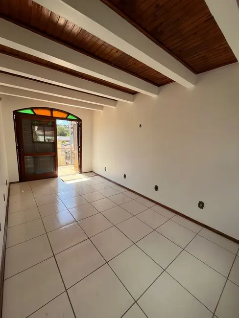 Foto 6 de Apartamento com 3 quartos para alugar, 90m2 em Centro, Alegrete - RS