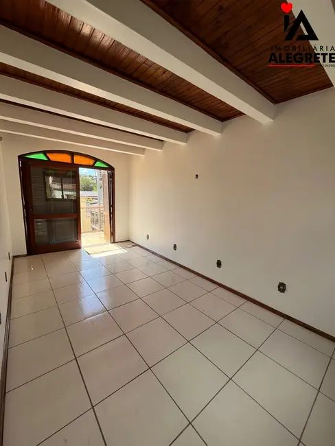 Apartamento com 3 quartos para alugar, 90m2 em Centro, Alegrete - RS - imagem 6 Foto 6 de Apartamento com 3 quartos para alugar, 90m2 em Centro, Alegrete - RS