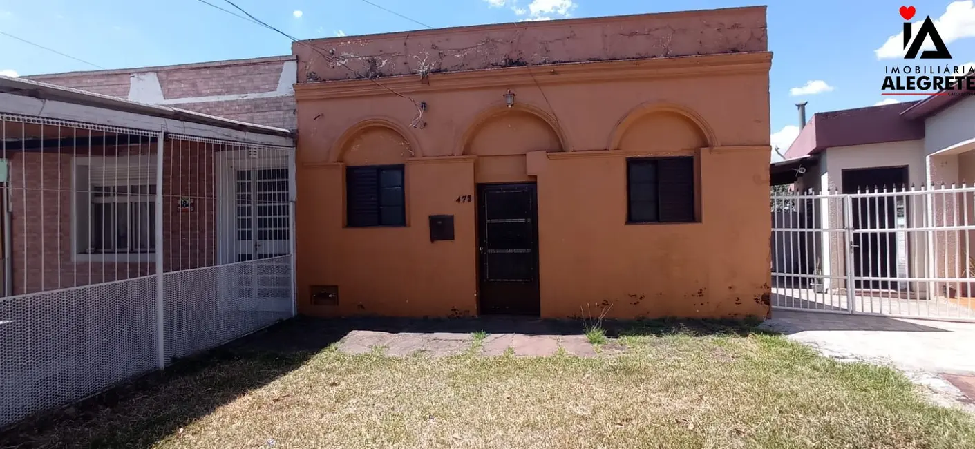 Foto 1 de Casa com 2 quartos à venda, 300m2 em Vila Nova, Alegrete - RS