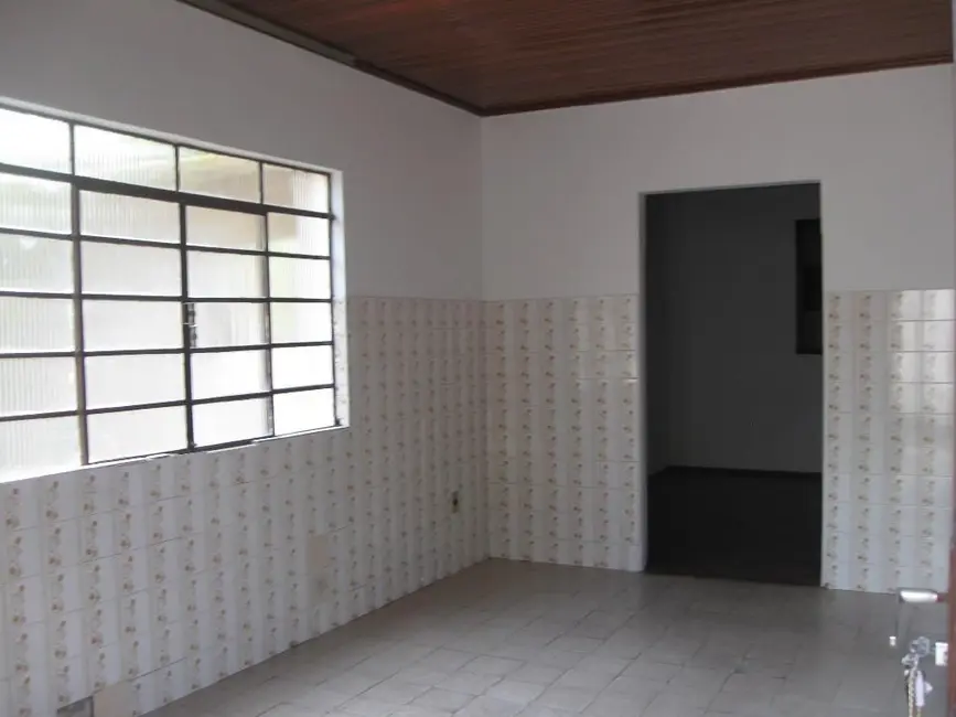 Foto 2 de Casa com 2 quartos à venda, 220m2 em Vera Cruz, Alegrete - RS