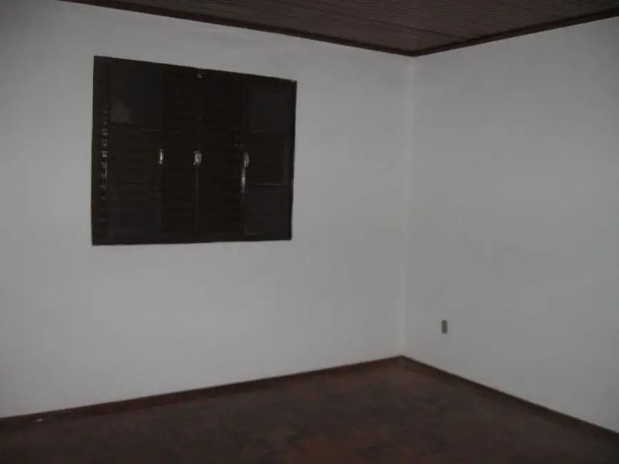 Foto 4 de Casa com 2 quartos à venda, 220m2 em Vera Cruz, Alegrete - RS