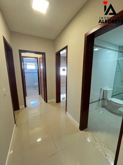 Apartamento com 3 quartos à venda, 90m2 em Centro, Alegrete - RS - imagem 4 Foto 4 de Apartamento com 3 quartos à venda, 90m2 em Centro, Alegrete - RS